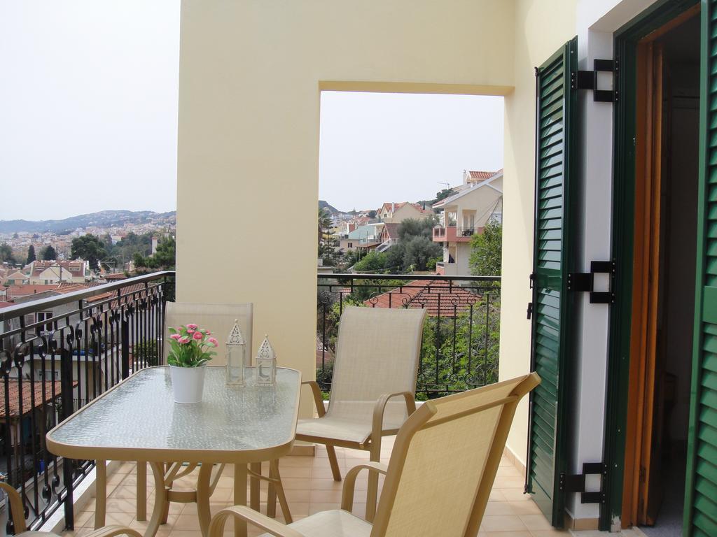 Barbara΄S Apartments Аргостолион Екстериор снимка